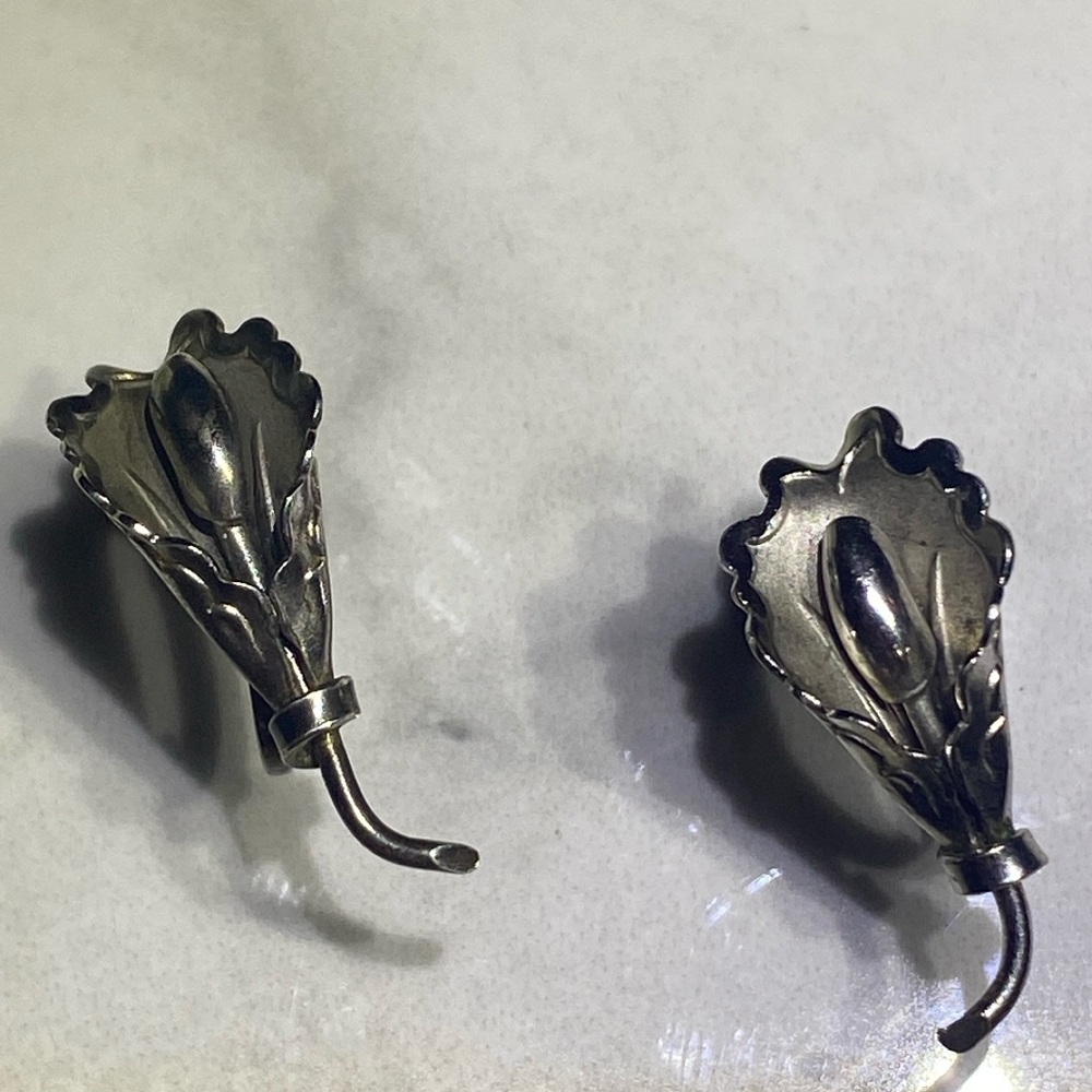 Sterling silver flower screw-on clip on earrings 925